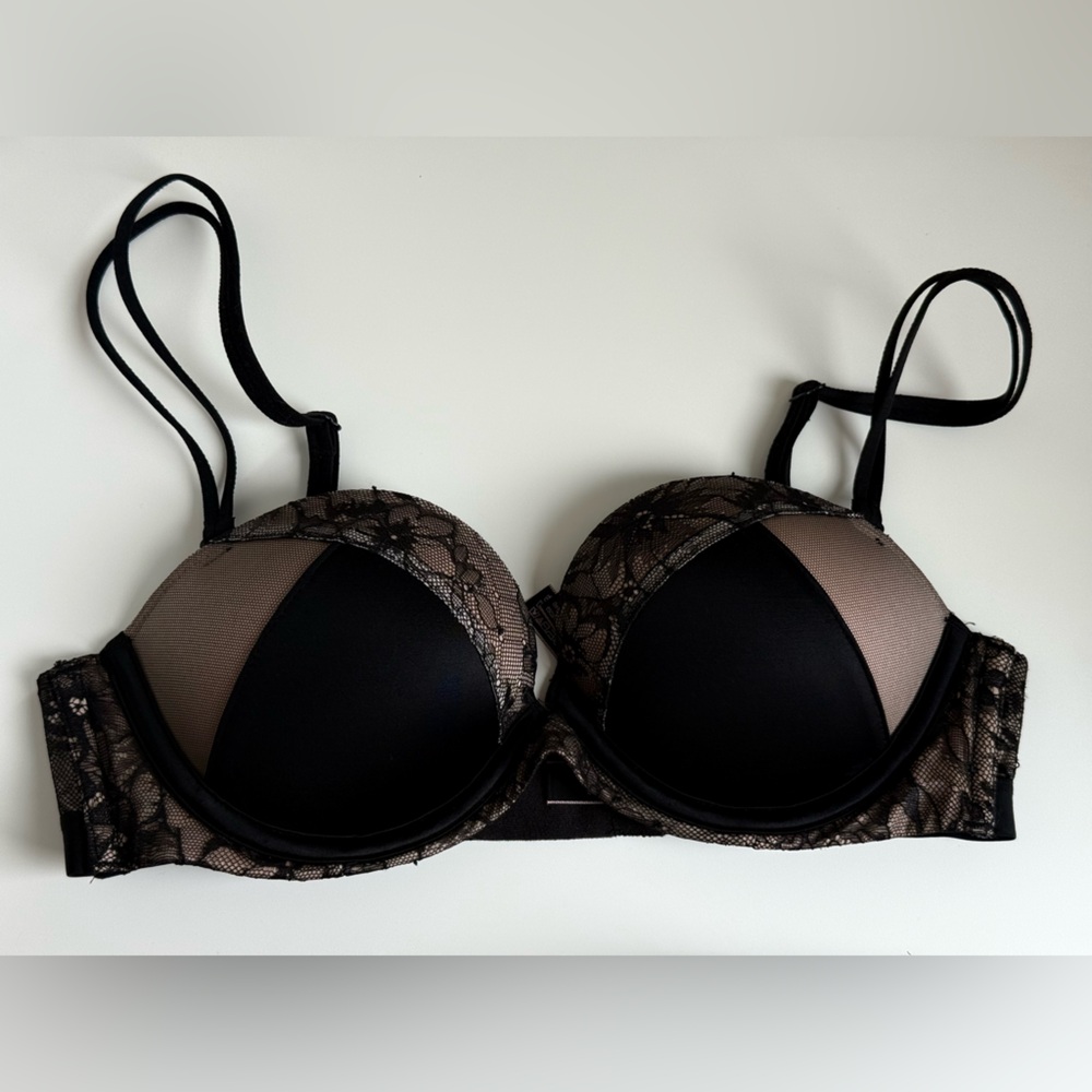 Victoria's Secret Black and Brown Lace Bra